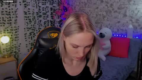 Gina online show from June 24, 2026, 2:54 am