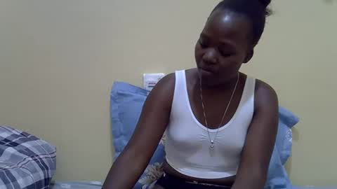 Snapshot of gina_sassy chatting on February 3, 2026, 11:32 pm Adiliah online show from February 3, 2026, 11:32 pm
