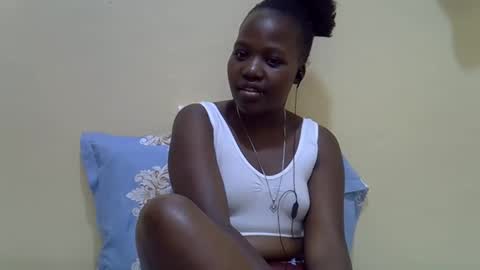 Snapshot of gina_sassy chatting on February 20, 2026, 2:19 am Adiliah online show from February 20, 2026, 2:19 am