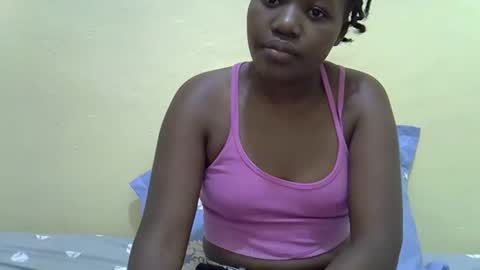 Snapshot of gina_sassy chatting on February 25, 2026, 12:04 pm Adiliah online show from February 25, 2026, 12:04 pm
