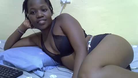 Snapshot of gina_sassy chatting on February 28, 2026, 12:00 am Adiliah online show from February 28, 2026, 12:00 am