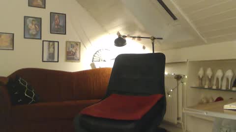 Gina online show from February 13, 2025, 2:12 am