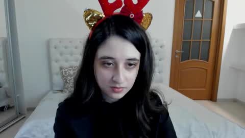 Kate online show from December 7, 2024, 12:02 pm