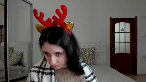 Kate online show from December 13, 2024, 8:41 am