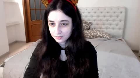 Kate online show from December 24, 2024, 10:22 am