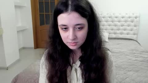 Kate online show from November 29, 2025, 9:01 am