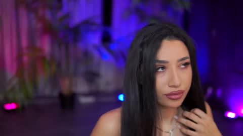 Gina online show from October 5, 2025, 7:12 pm