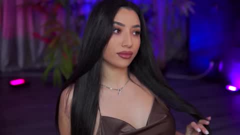 Gina online show from October 7, 2025, 7:11 pm