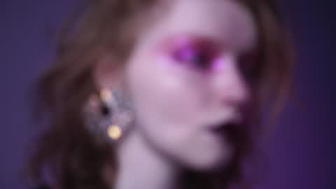        im expecting 350 thumbs up on my altar   online show from January 3, 2025, 10:08 pm