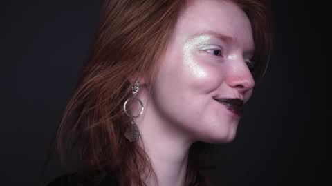        im expecting 350 thumbs up on my altar   online show from January 7, 2025, 10:08 pm