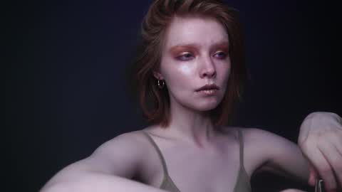        im expecting 350 thumbs up on my altar   online show from February 6, 2025, 10:10 pm