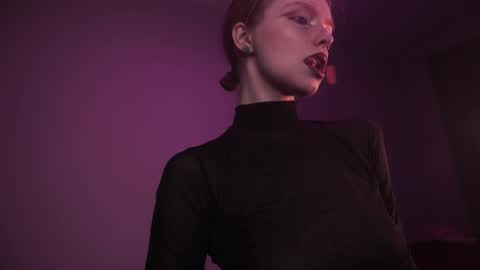 Snapshot of ginger_hugs chatting on January 18, 2026, 10:02 pm im expecting 350 thumbs up on my altar online show from January 18, 2026, 10:02 pm