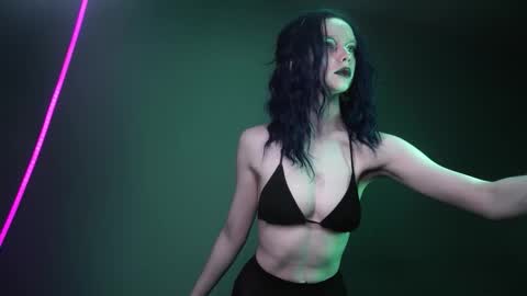 Snapshot of ginger_hugs chatting on March 3, 2026, 10:15 pm im expecting 350 thumbs up on my altar online show from March 3, 2026, 10:15 pm