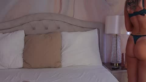 Snapshot of gingerellis chatting on November 7, 2025, 5:18 am Ginger online show from November 7, 2025, 5:18 am