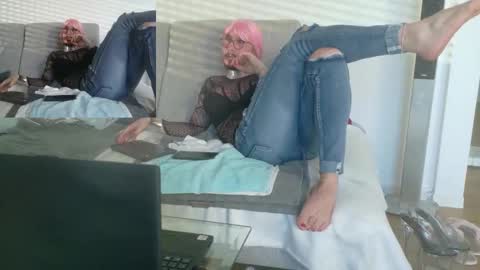 GingerPink online show from October 8, 2025, 3:20 pm