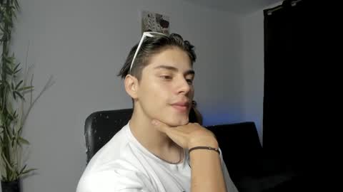 GioRusso online show from December 2, 2024, 9:28 pm