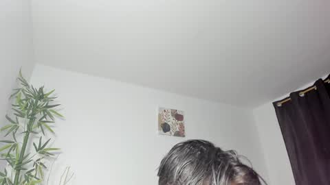 GioRusso online show from January 4, 2025, 8:27 pm