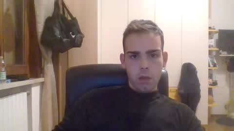 Snapshot of gionnylove chatting on December 4, 2025, 5:43 pm gionnylove online show from December 4, 2025, 5:43 pm