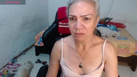 Snapshot of giorgia_xue53 chatting on December 20, 2024, 6:29 am Mary online show from December 20, 2024, 6:29 am