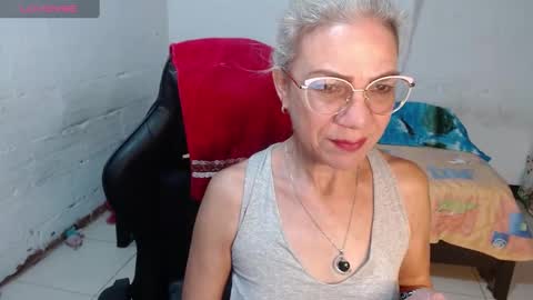 Snapshot of giorgia_xue53 chatting on December 27, 2024, 8:39 pm Mary online show from December 27, 2024, 8:39 pm
