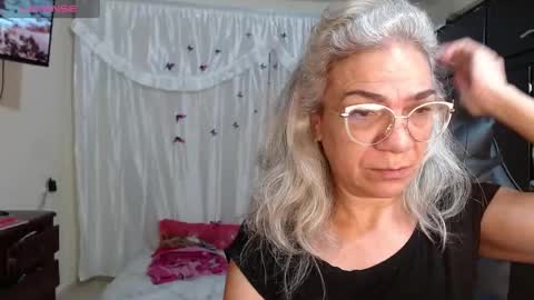 Snapshot of giorgia_xue53 chatting on February 26, 2025, 9:32 am Mary online show from February 26, 2025, 9:32 am