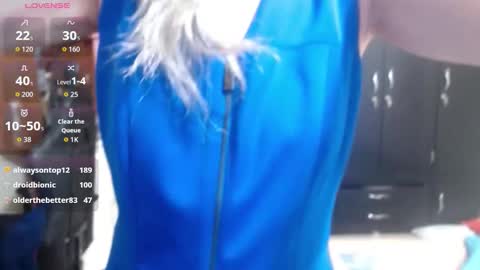 Snapshot of giorgia_xue53 chatting on October 3, 2025, 5:59 am Mary online show from October 3, 2025, 5:59 am