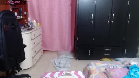 Snapshot of giorgia_xue53 chatting on October 12, 2025, 5:17 am Mary online show from October 12, 2025, 5:17 am