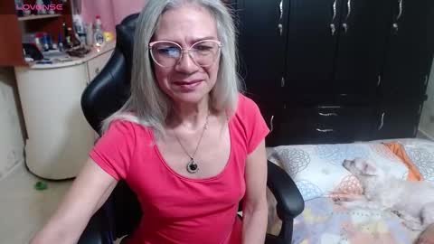 Snapshot of giorgia_xue53 chatting on October 14, 2025, 5:08 am Mary online show from October 14, 2025, 5:08 am