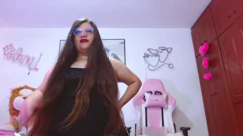 giorgina_montiere online show from June 5, 2026, 3:29 pm