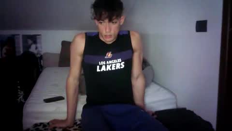 Snapshot of giovyyx chatting on February 14, 2025, 12:19 am giovyyx online show from February 14, 2025, 12:19 am