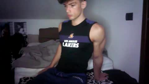 Snapshot of giovyyx chatting on February 14, 2025, 12:47 pm giovyyx online show from February 14, 2025, 12:47 pm