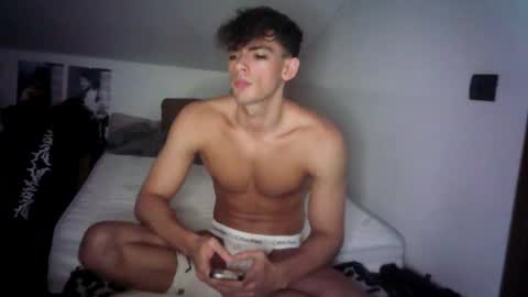 Snapshot of giovyyx chatting on February 16, 2025, 11:16 pm giovyyx online show from February 16, 2025, 11:16 pm