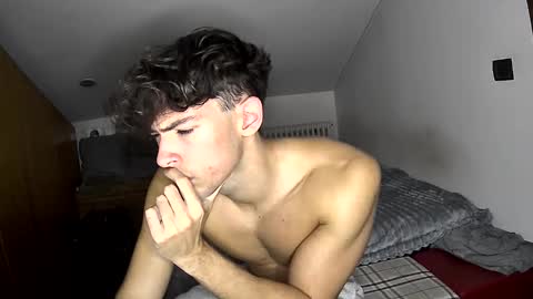 Snapshot of giovyyx chatting on October 1, 2025, 2:45 pm giovyyx online show from October 1, 2025, 2:45 pm