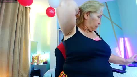 Girl Amada online show from September 19, 2025, 3:52 am