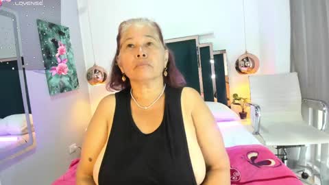 Girl Amada online show from May 16, 2026, 2:05 pm