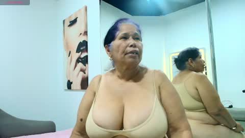 Girl Amada online show from July 28, 2026, 8:52 pm