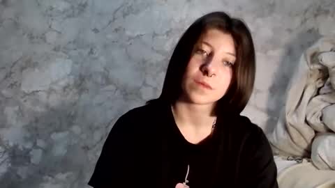 girl_cute007 online show from March 16, 2026, 9:52 pm