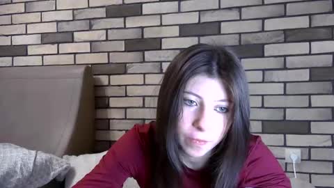 girl_cute007 online show from May 1, 2026, 9:19 pm