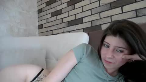 girl_cute007 online show from May 5, 2026, 2:36 pm