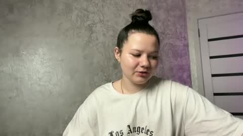 girl_cute07 online show from June 18, 2026, 10:58 pm
