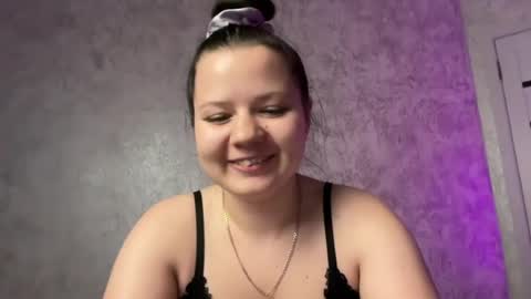 girl_cute07 online show from July 10, 2026, 2:49 am