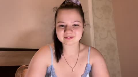 girl_cute07 online show from July 19, 2026, 6:44 pm