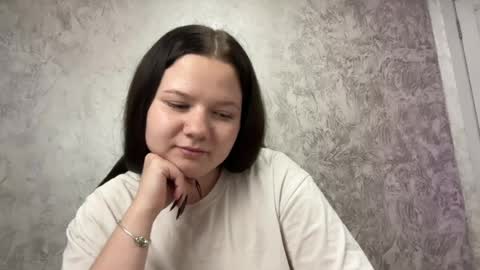 girl_cute07 online show from July 24, 2026, 5:55 pm
