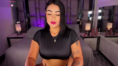GIRL GRAY online show from July 11, 2026, 6:43 pm