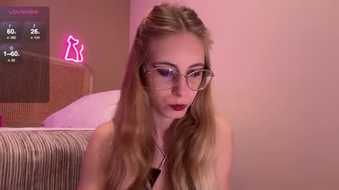 Snapshot of girl_i_am chatting on January 11, 2025, 6:12 pm Nikki online show from January 11, 2025, 6:12 pm