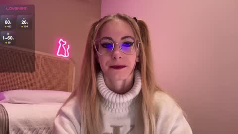 Snapshot of girl_i_am chatting on January 16, 2025, 3:46 pm Nikki online show from January 16, 2025, 3:46 pm