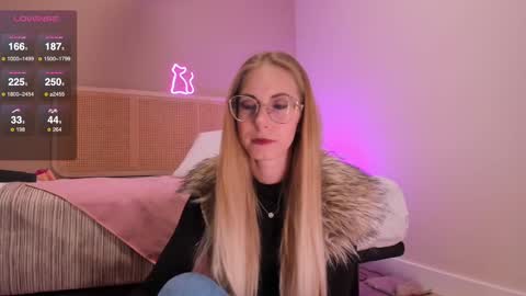 Snapshot of girl_i_am chatting on February 27, 2025, 4:10 pm Nikki online show from February 27, 2025, 4:10 pm