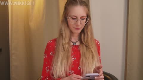 Snapshot of girl_i_am chatting on September 10, 2025, 7:14 pm Nikki online show from September 10, 2025, 7:14 pm