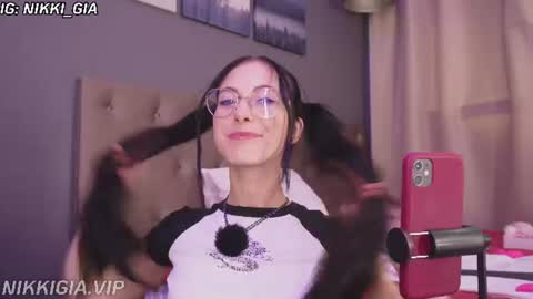 Nikki online show from June 15, 2026, 2:08 pm