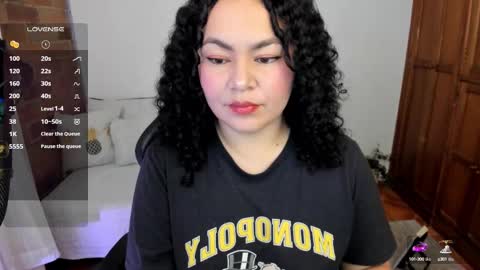 girl_inline online show from February 26, 2025, 11:04 pm